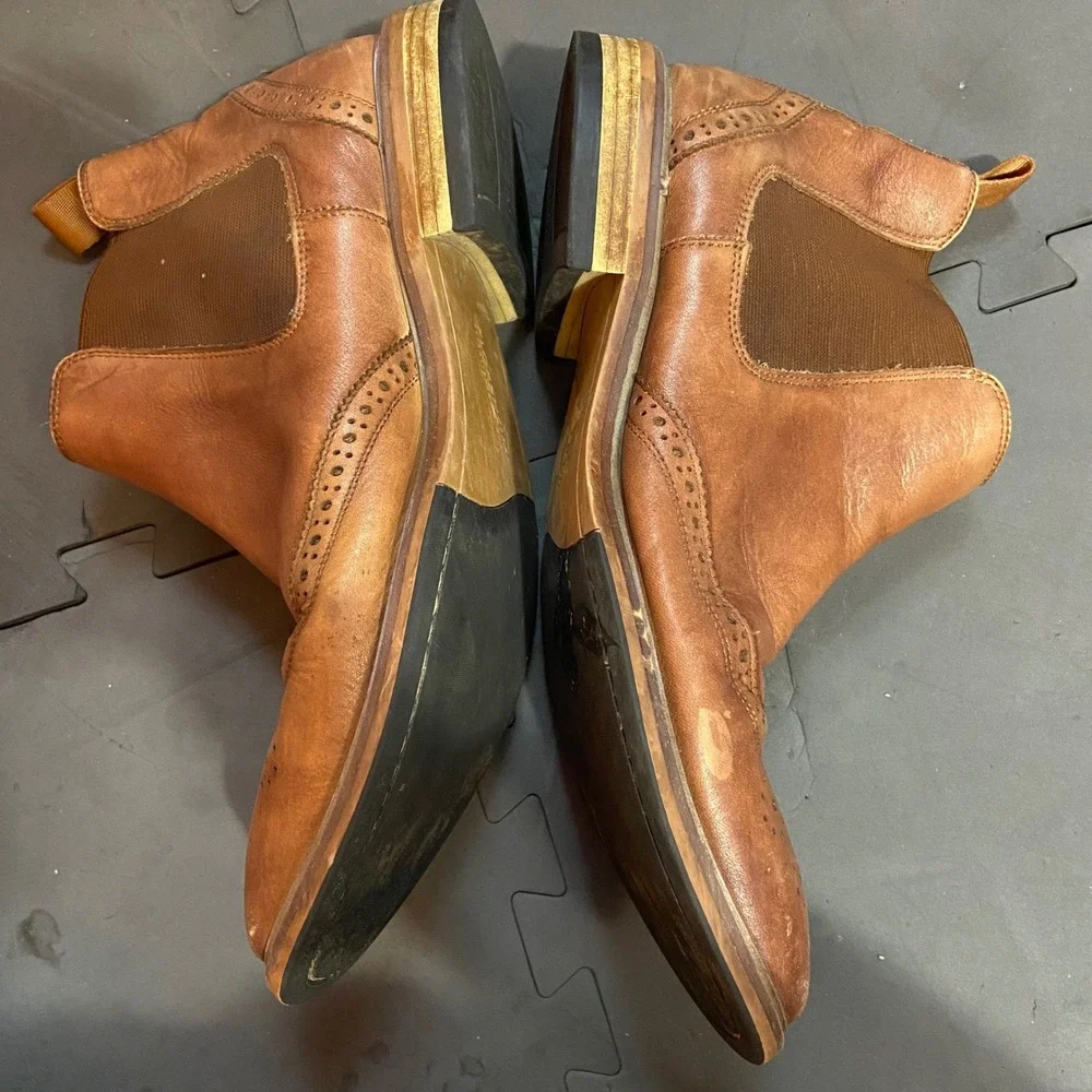 Florsheim Wingtip Chelsea Boots Leather Brogue Brown 9M office classic old money